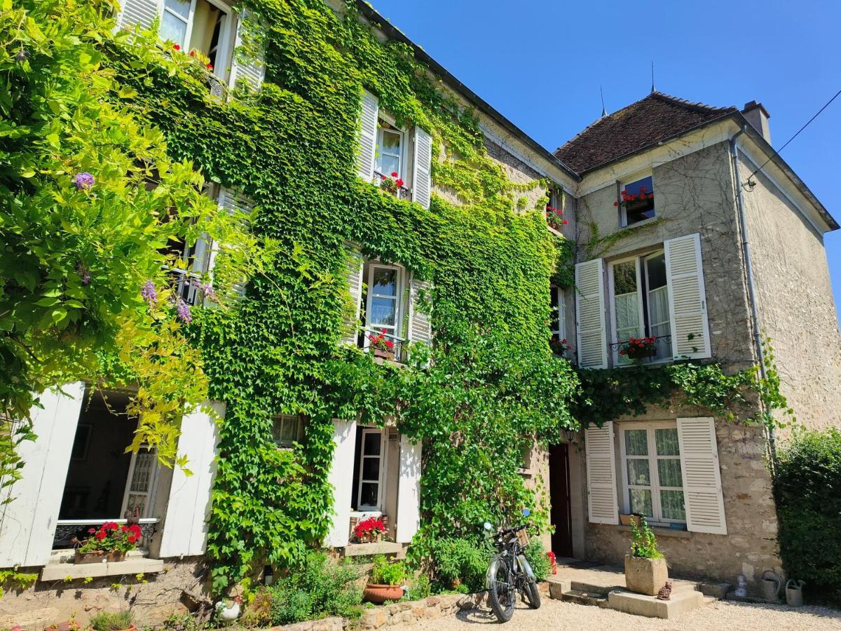 Le Grand Barrois Bed & Breakfast Crecy-la-Chapelle Dış mekan fotoğraf